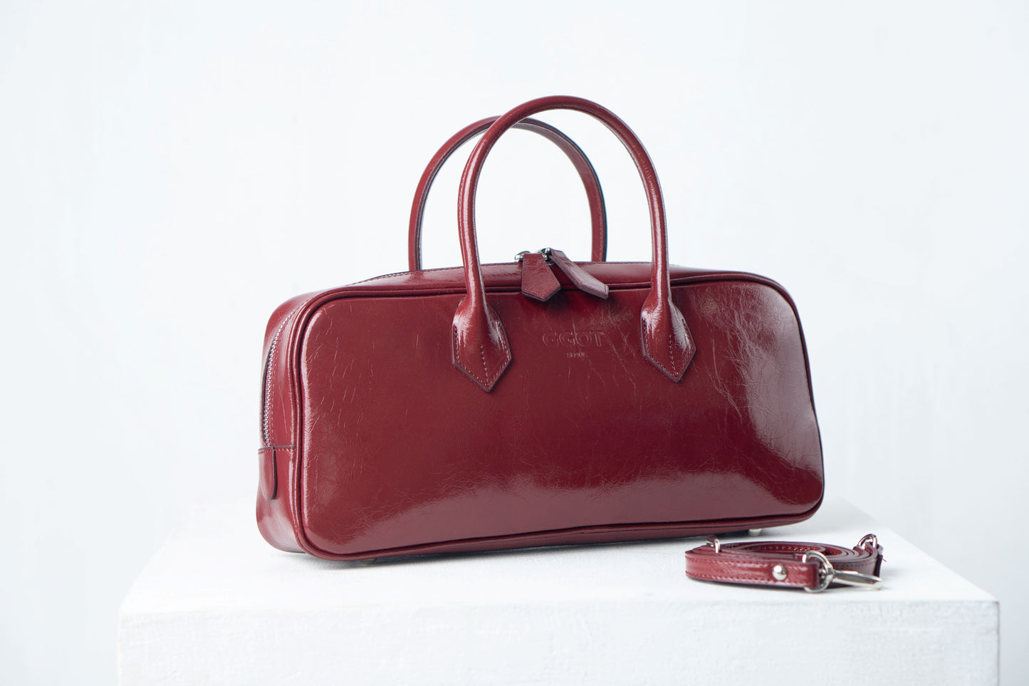 METROPOLITAN BAG-SHINY BURGUNDY